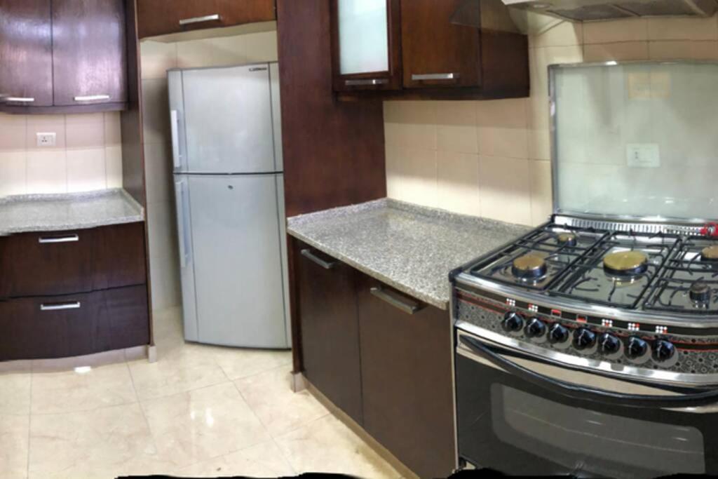 Apt 4 Rent/A Quiet Neighborhood Close To Services Amman Exterior photo